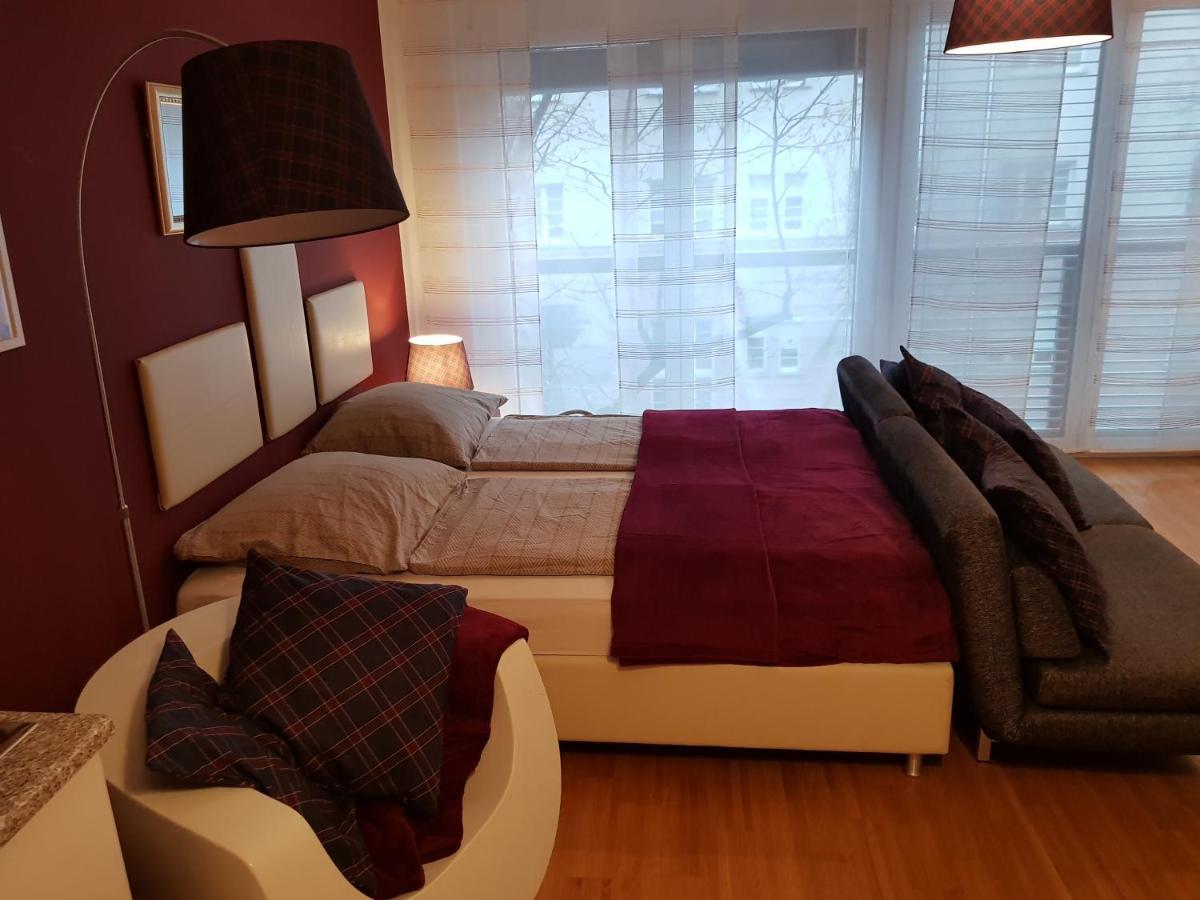 Bullsliving Kaisermuehlen Apartment Erni Next To Uno City Виена Екстериор снимка
